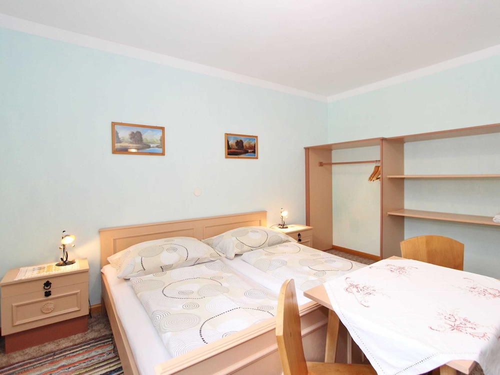 Cosy Apartment in Neukirchen near Krimmler Waterfalls view 4