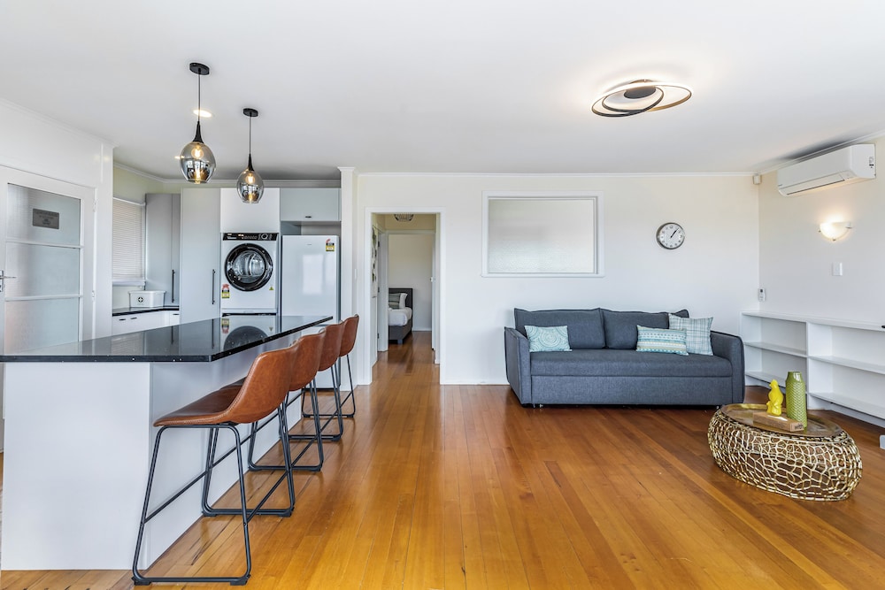 Serene 2BR Home in Meadowbank by Zodiak Stays