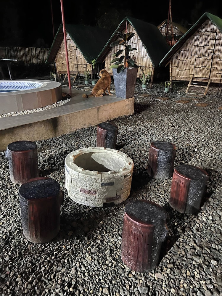 Serene Farmhouse Retreat in Alfonso, Cavite - Perfect for Family Getaways