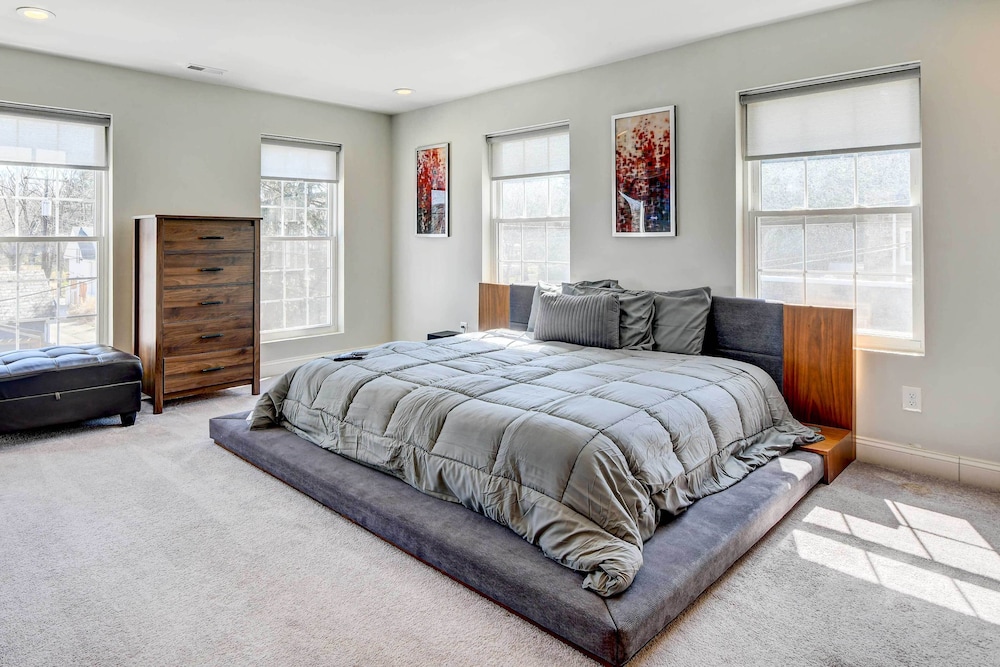 Updated Baltimore Home 8 Mi to Downtown! - Property Image 28