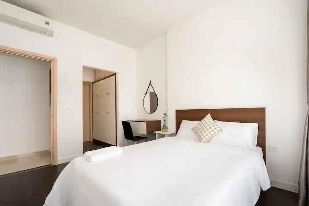Nice Apartments near Tan Son Nhat Airpot