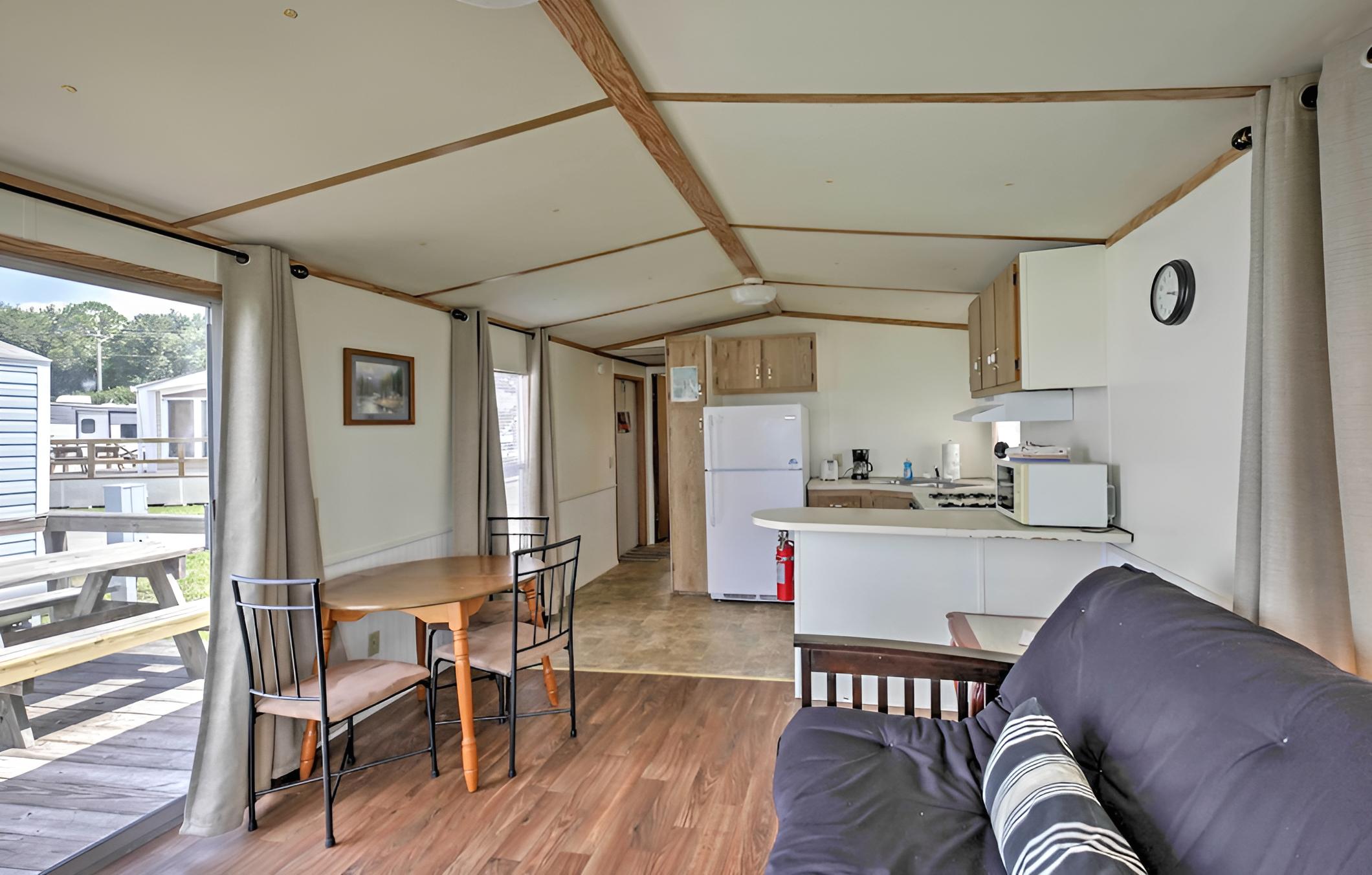 Quaint Silver Springs Cabin w/ Direct Lake Access! view 4