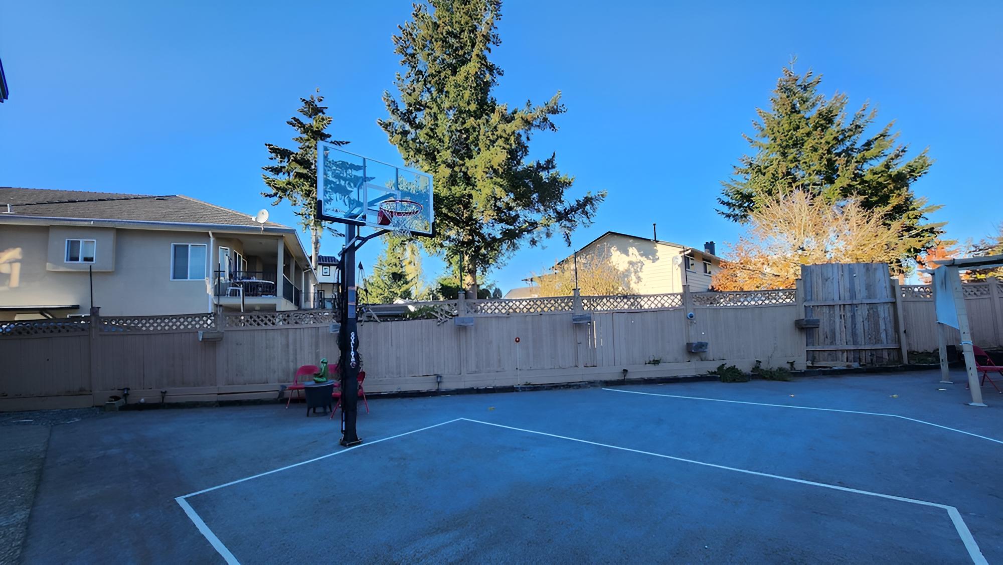 Surrey Vacations - The Empress Palace - Property Image 1