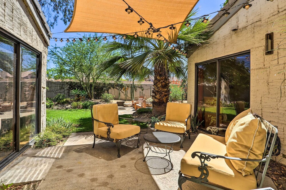 Pool, Grill & Game Room: Bermuda Dunes Oasis