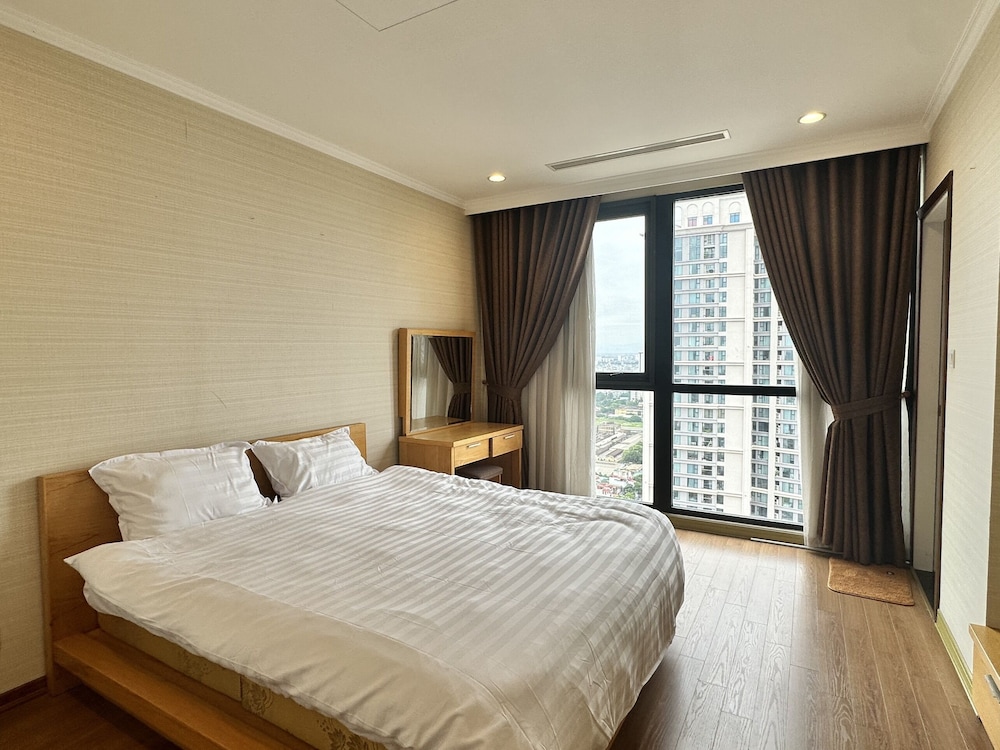 Royal City Luxury Apartment