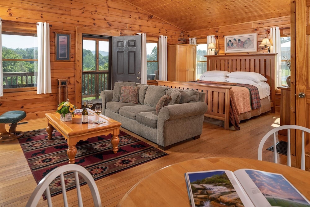 Engadine Inn  Cabins - Property Image 126