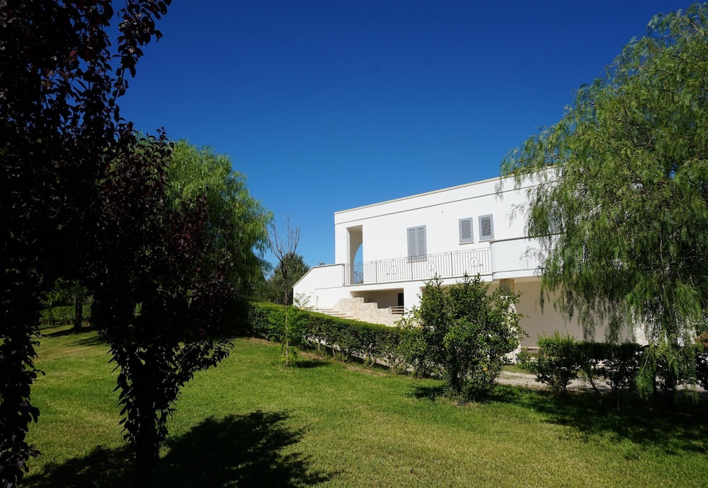 Sunny House Mono with Pool view 5