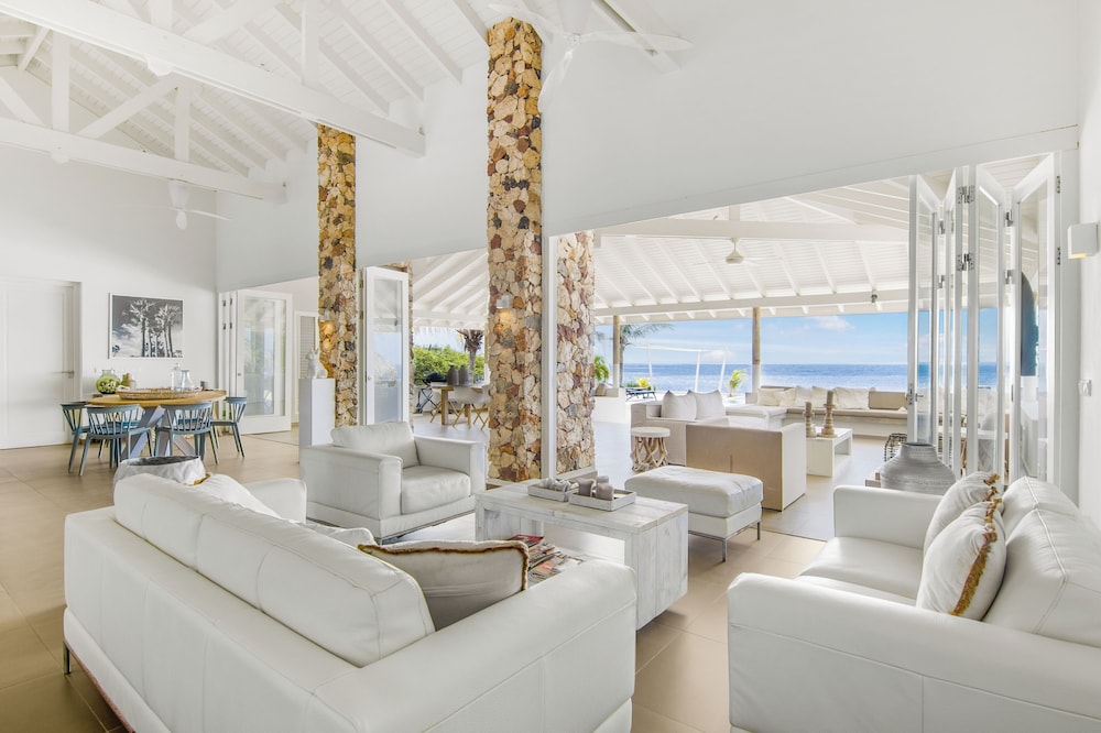Coral Estate Holidays