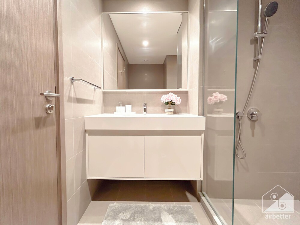 Spacious 3.5 Bedroom Apartment in Burj Royale