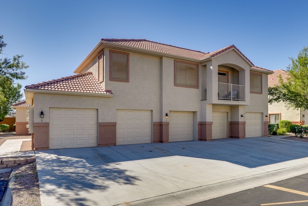 Mesquite Vacation Rental Condo w/ Community Pool!