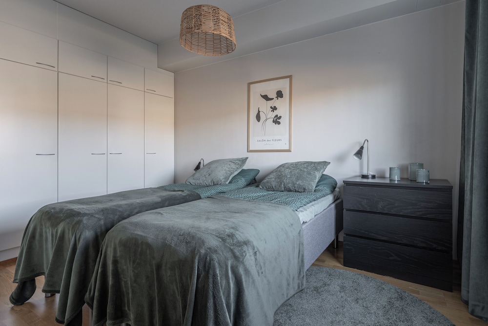 Homelike 1BR Apt. with Sauna & Parking