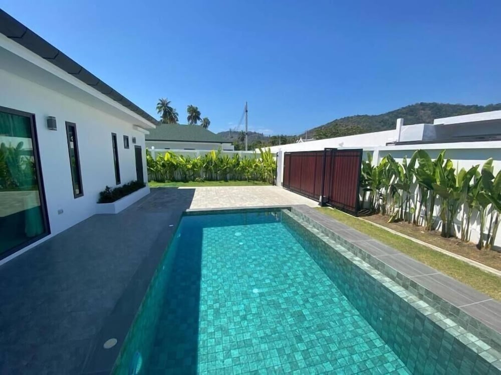 Costa Brand New 3BR Villa Pool V35