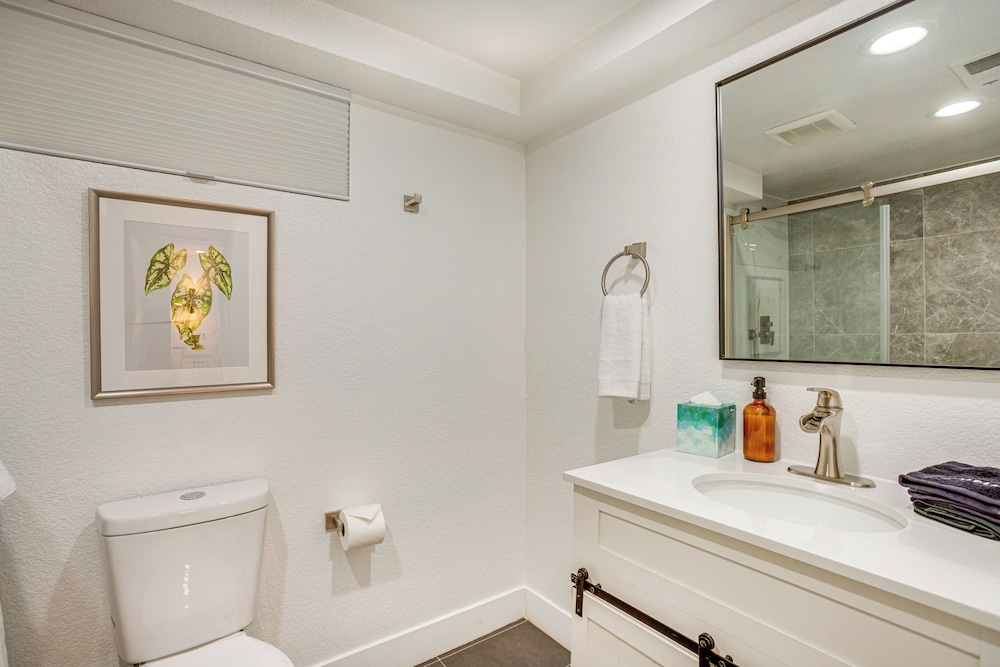 Wash Park Access: Denver Apt w/ Outdoor Dining!