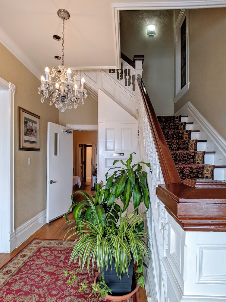 Niagara Grandview Boutique hotel
