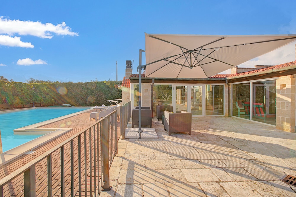 Masseria Pitorre With Pool