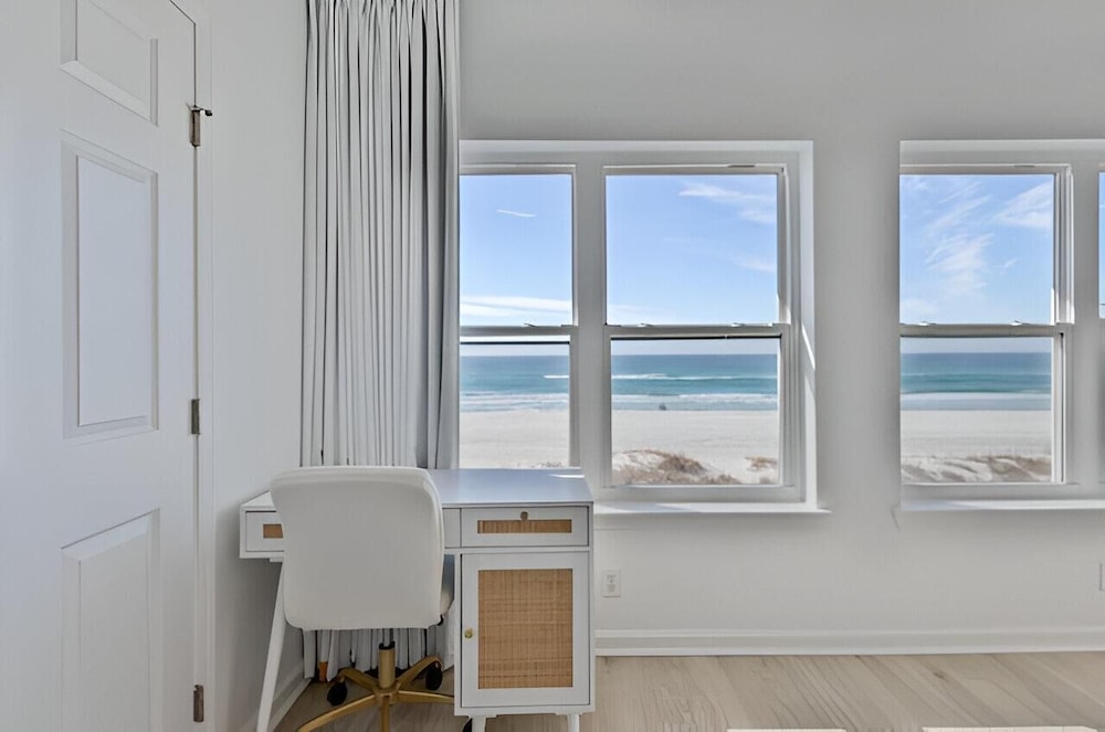 Gulfs Edge Townhome #7- Sun-kissed Memories