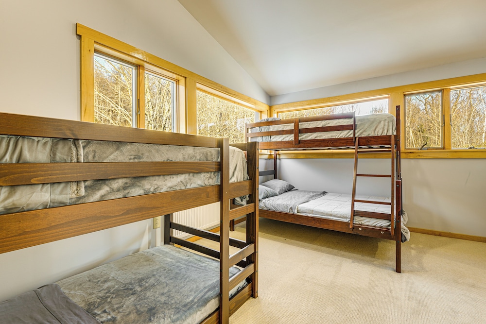 Near Skiing & Hiking: Quiet Home in West Wardsboro