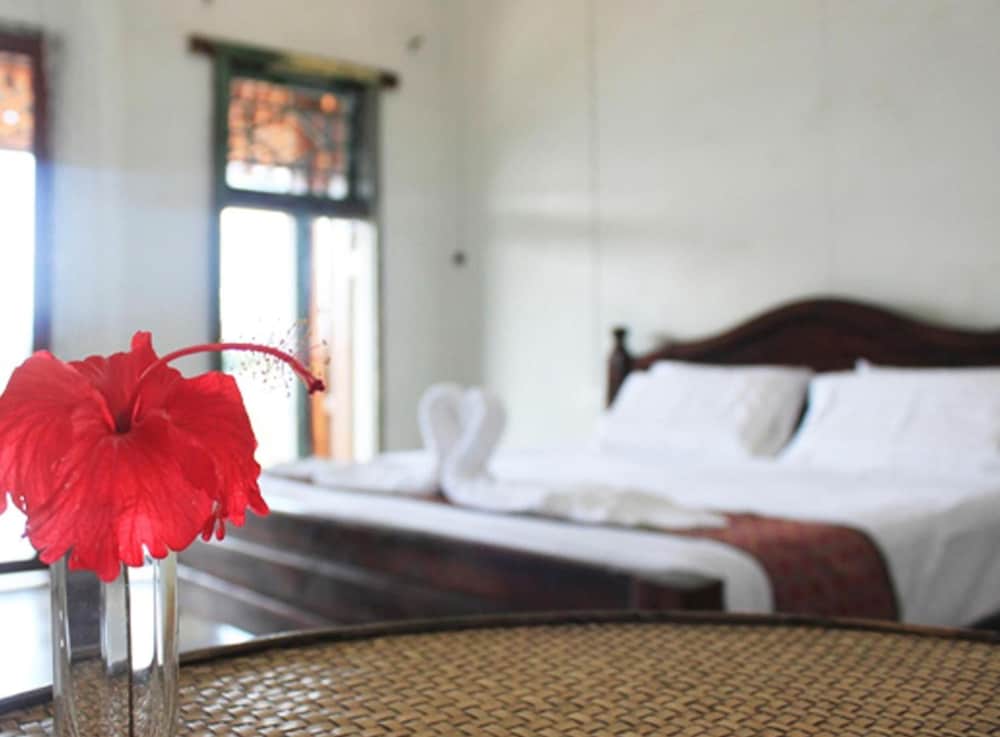 Phu-Anna Eco House