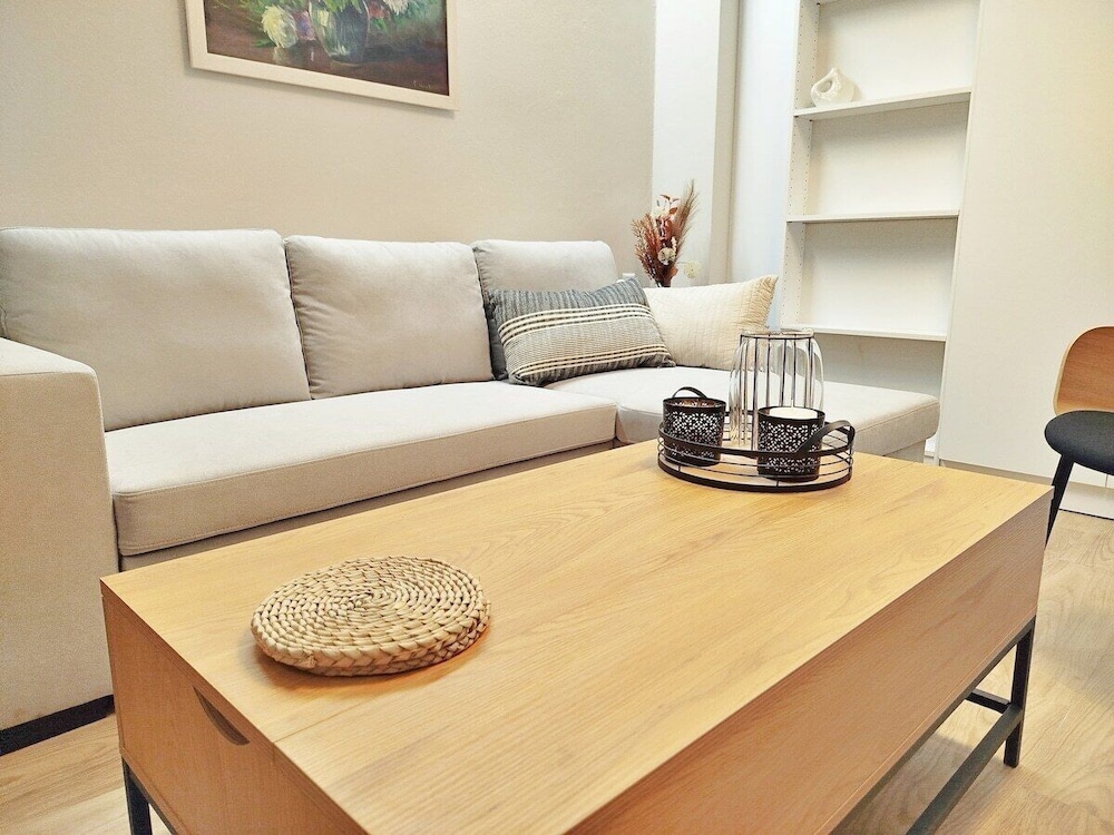 Tsak0ne Apt Near Monastiraki Sights Shops