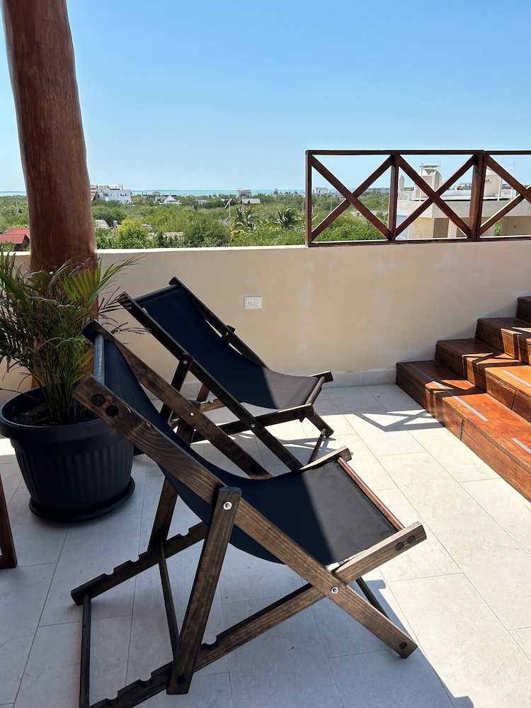 SUNSTEPS CASA HOLBOX