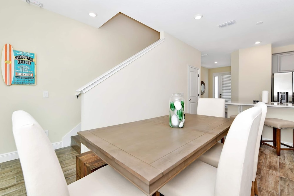 Paradise Breeze Cottage By Shine Villas Margaritaville Resort Orlando 4 Bedroom Condo