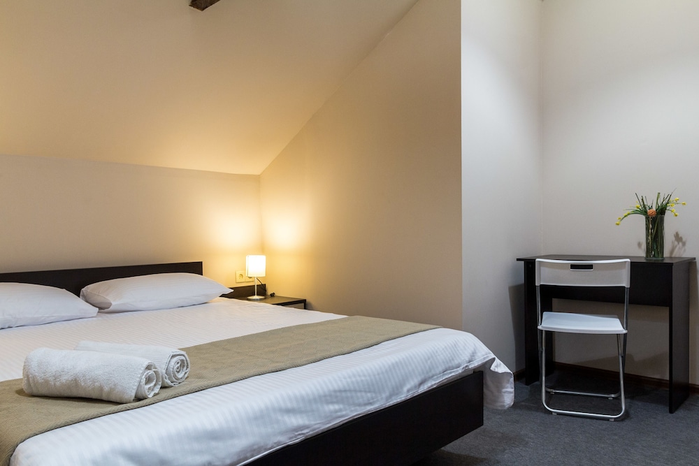 Makarov Hostel