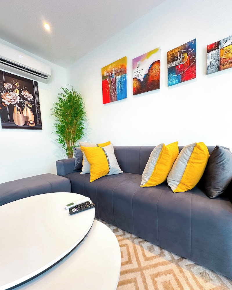 Loxwood House Apartment