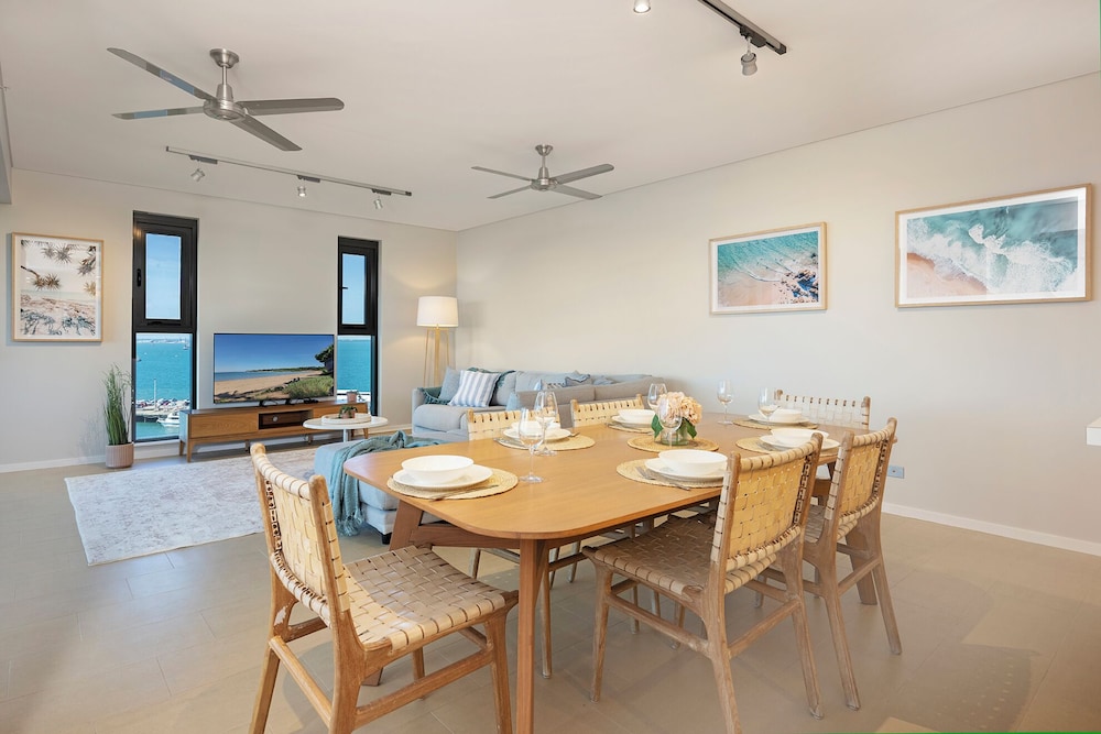 Darwin Waterfront Penthouse