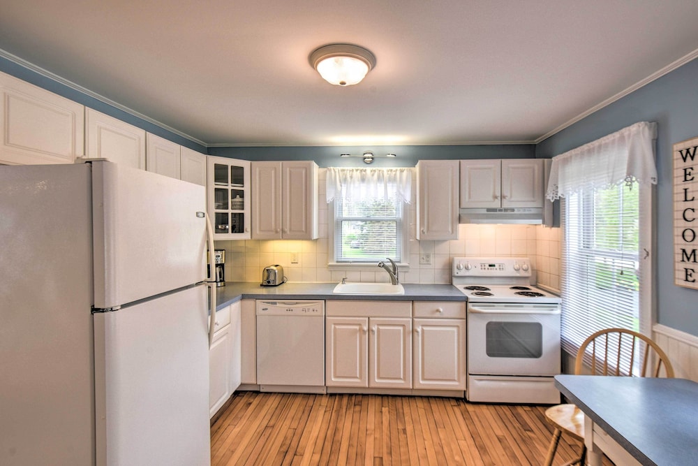 Kennebunk Home w/ Yard < 1 Mile to Dock Square! - Property Image 22