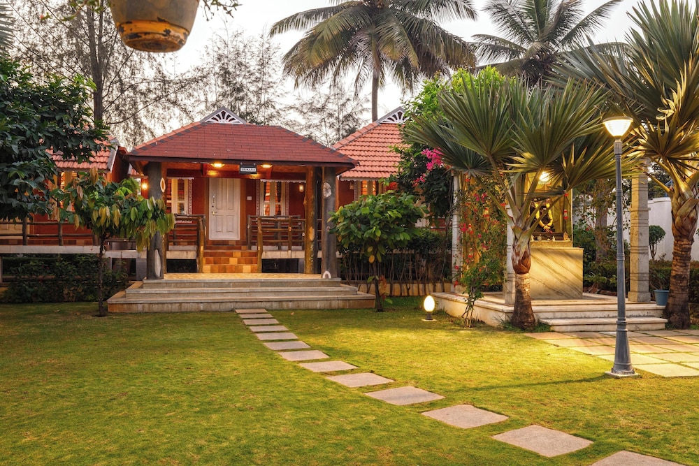 Ananta Vilas by Stayjade