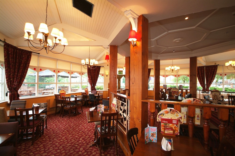 Premier Inn Wigan - M6 Jct 27, photo 11