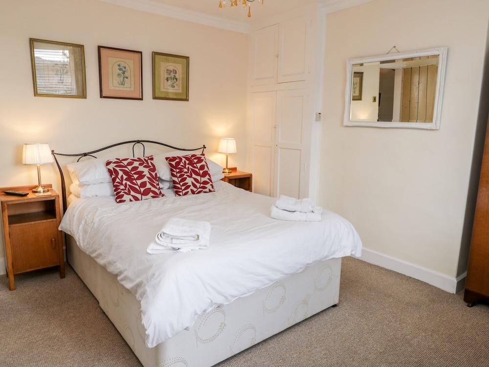 Yeoman Terrace view 4