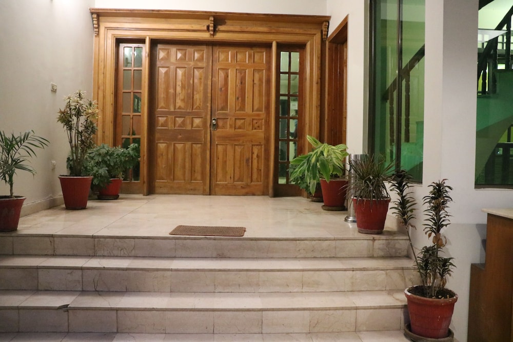 Riviera Guest House