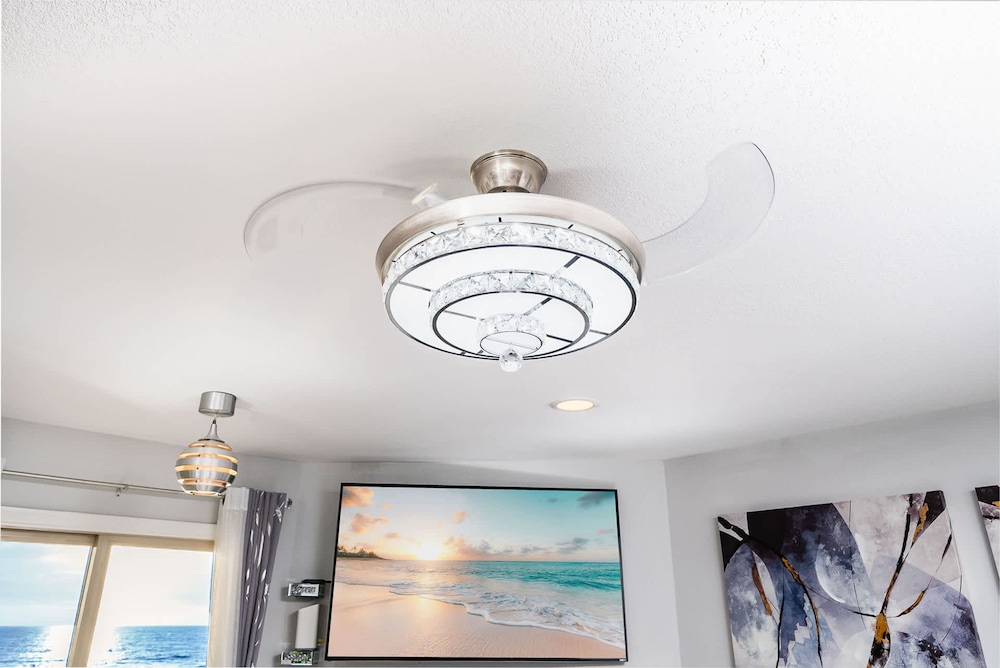 Luxury Oceanfront Condo With Private Beach Access