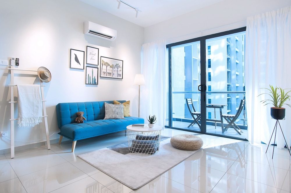 A9 Relax & Enjoy in a Luxury Condo near Jonker St photo 3