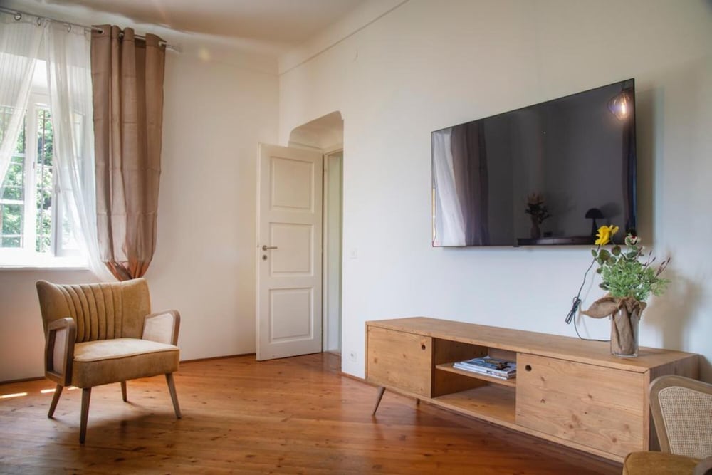 Palazzo Sacro Monte 1 Brissago Experience