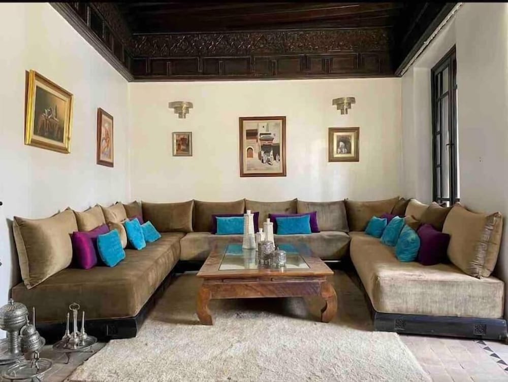 Riad basidi
