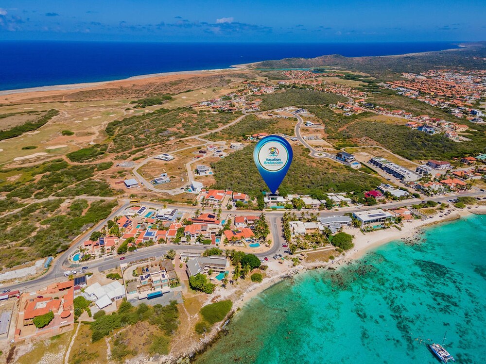 NEW Luxury 4BR Beachfront Villa w Infinity Pool