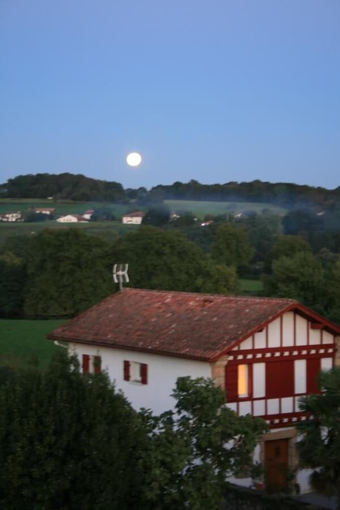 Chambres d'Hotes Ene Gutizia view 5