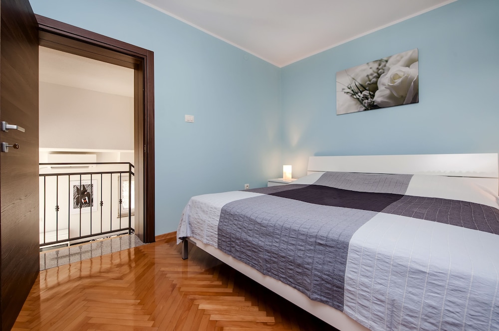 Apartment Anastasia view 4