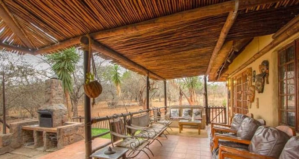 Villa - Sleeps 10 - Pool - Patio - Housekeeping
