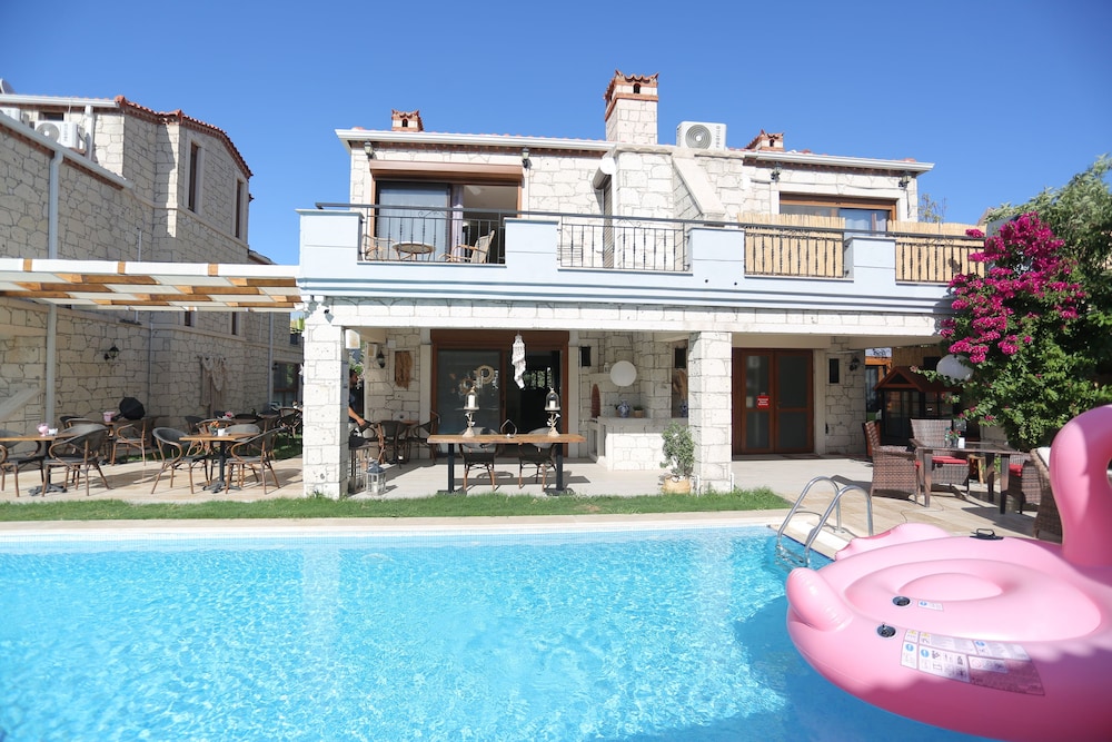 Fizzio Alaçatı Hotel - Image 12