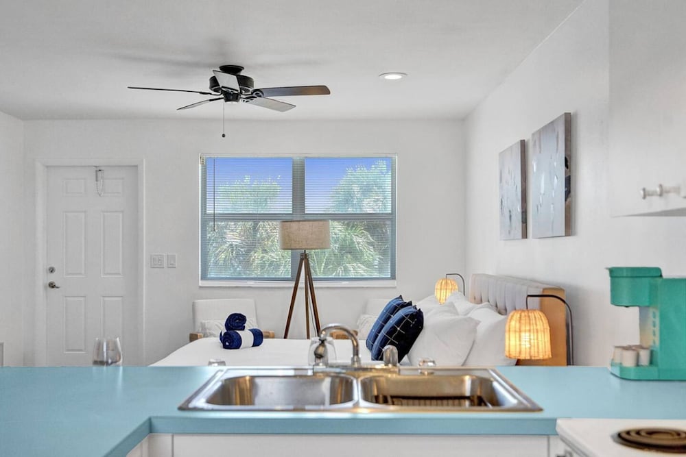 Marine Villas 7 in Hollywood