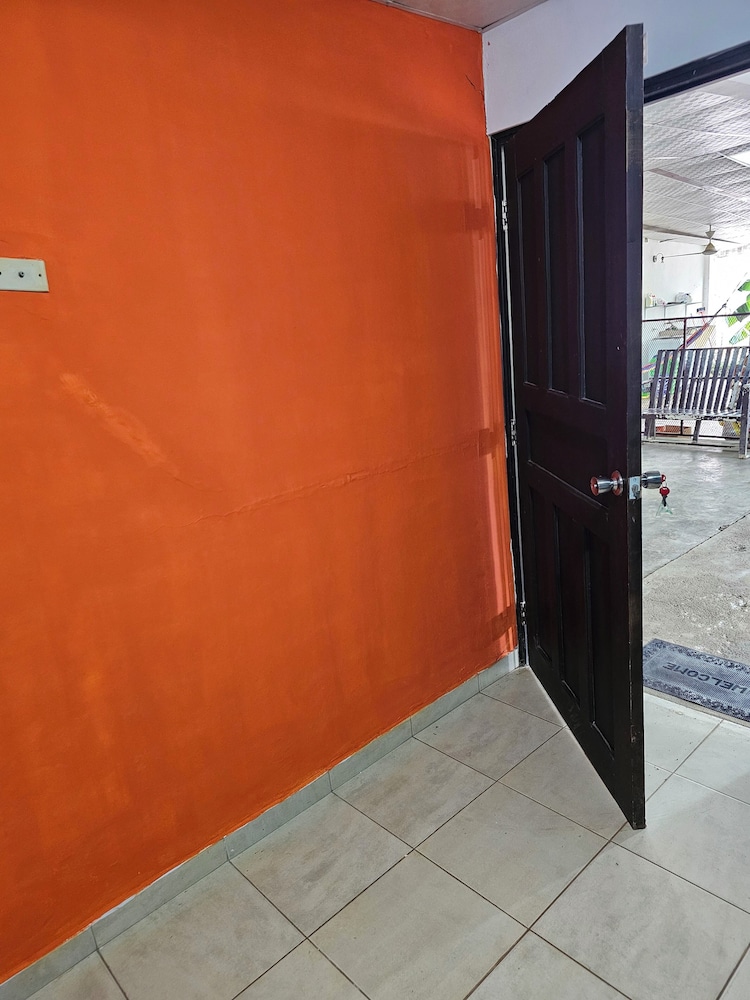 Cuartos independientes con baño privado
