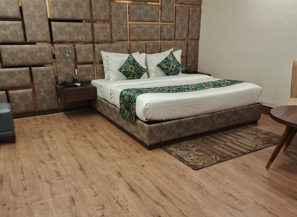 Narang Hotel