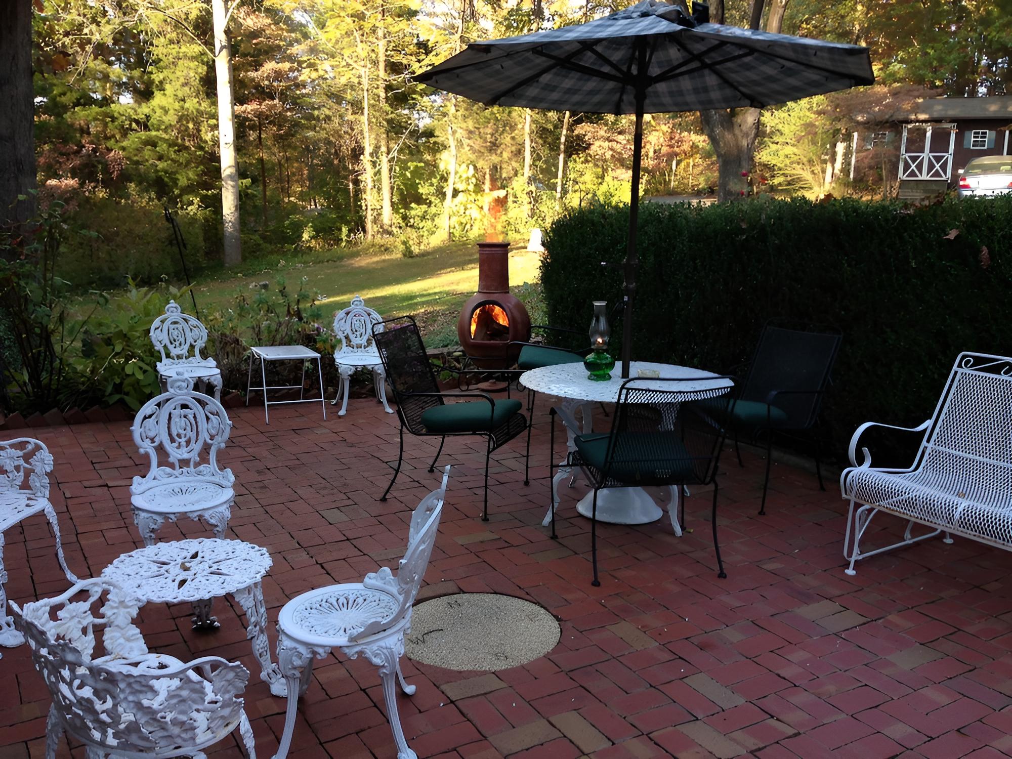 The Ebenezer House Bed & Breakfast
