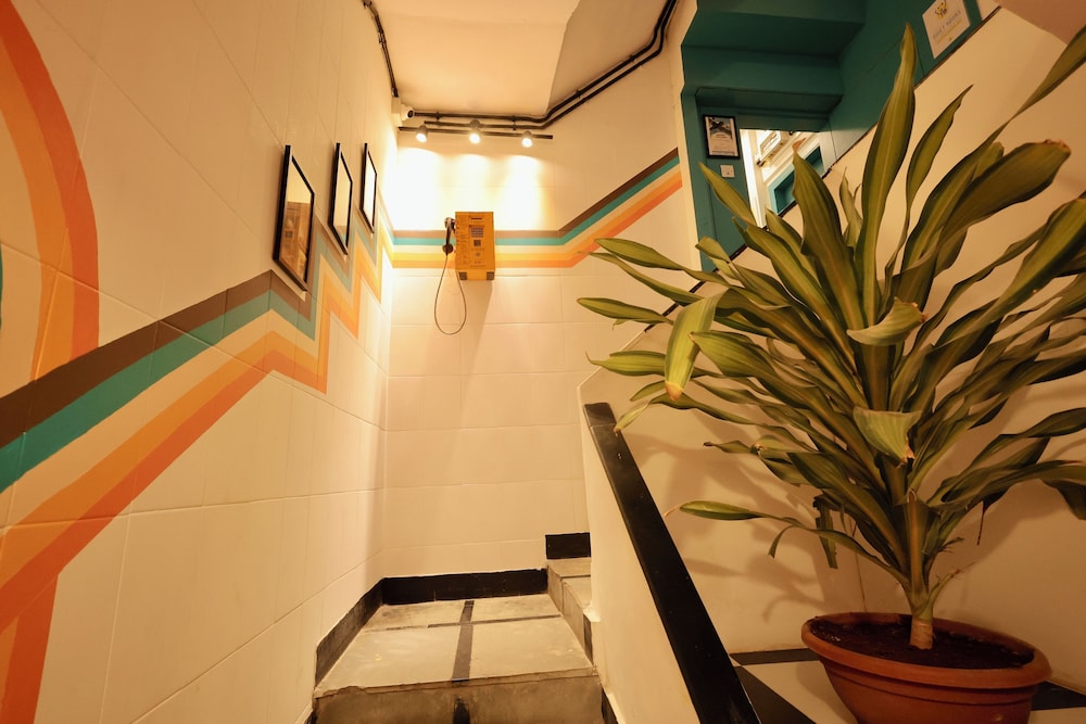 Locomo Hostel Mini - 9 mins from airport
