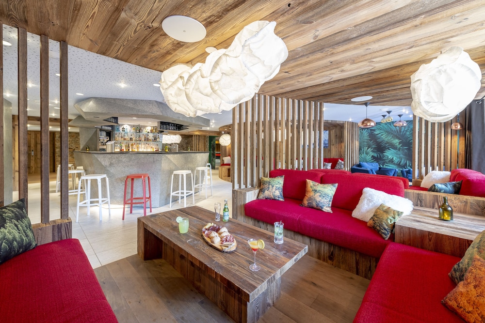 Les Allues Vacations - Hotel L'Eterlou - Property Image 12