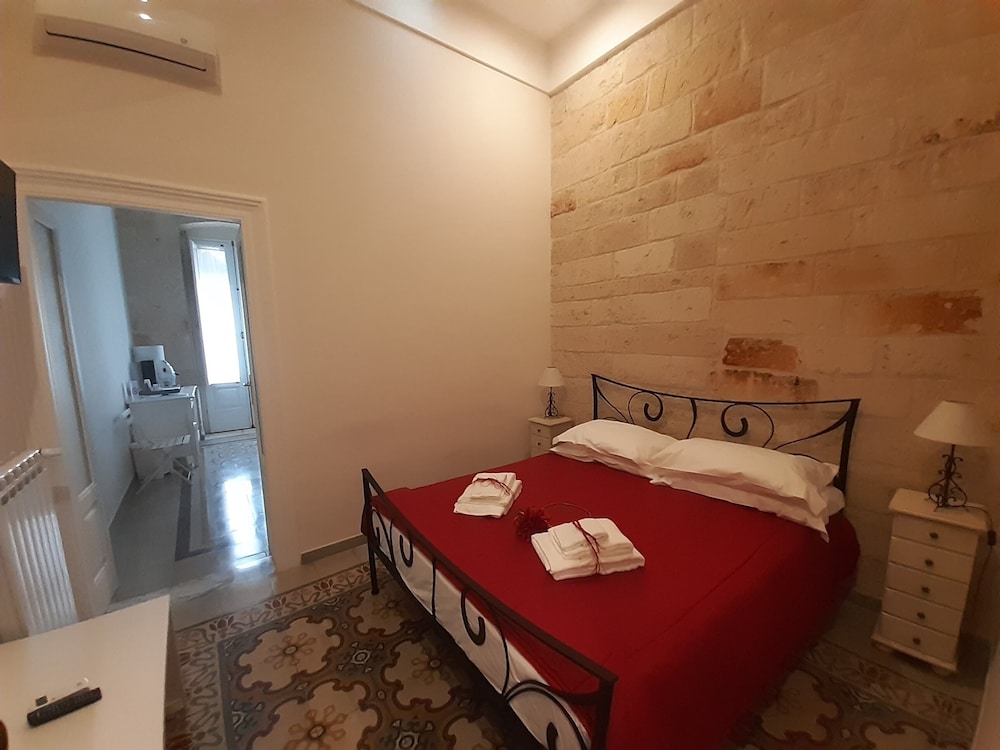 Dimora Girolamo charming rooms view 2