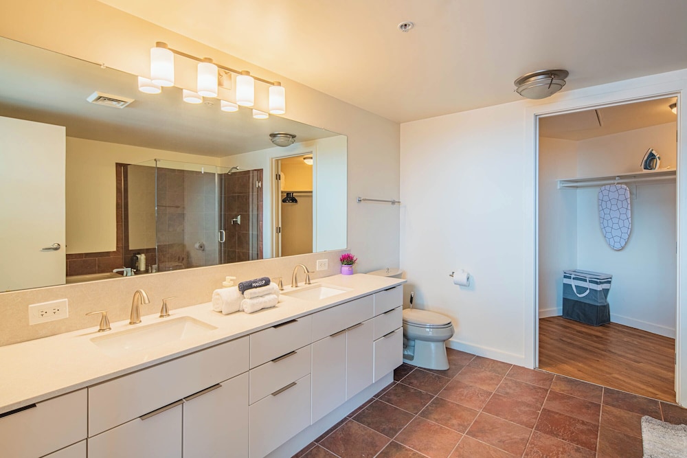 ROVE LIVING/KL - 44 Monroe